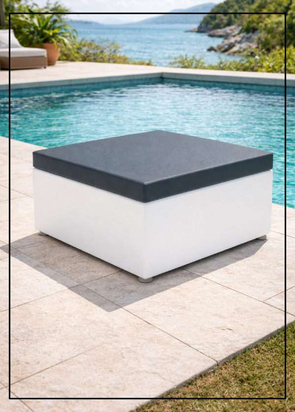 Kare Plastik Dış Mekân Koltuğu – 80x80 cm